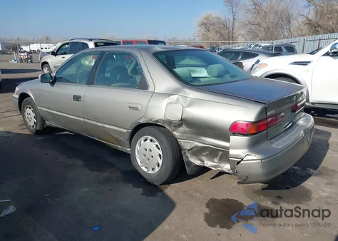 1999 Toyota Camry Le из США, поврежденный, VIN 4T1BG22K0XU511155